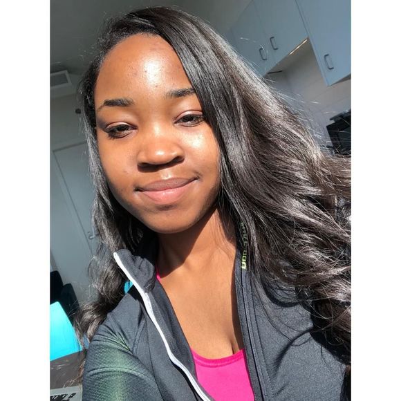 Meet your Posher, Olivia - Picture 1 of 1